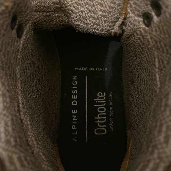 Alpine Design Hiking Boots - Picture 3 of 3